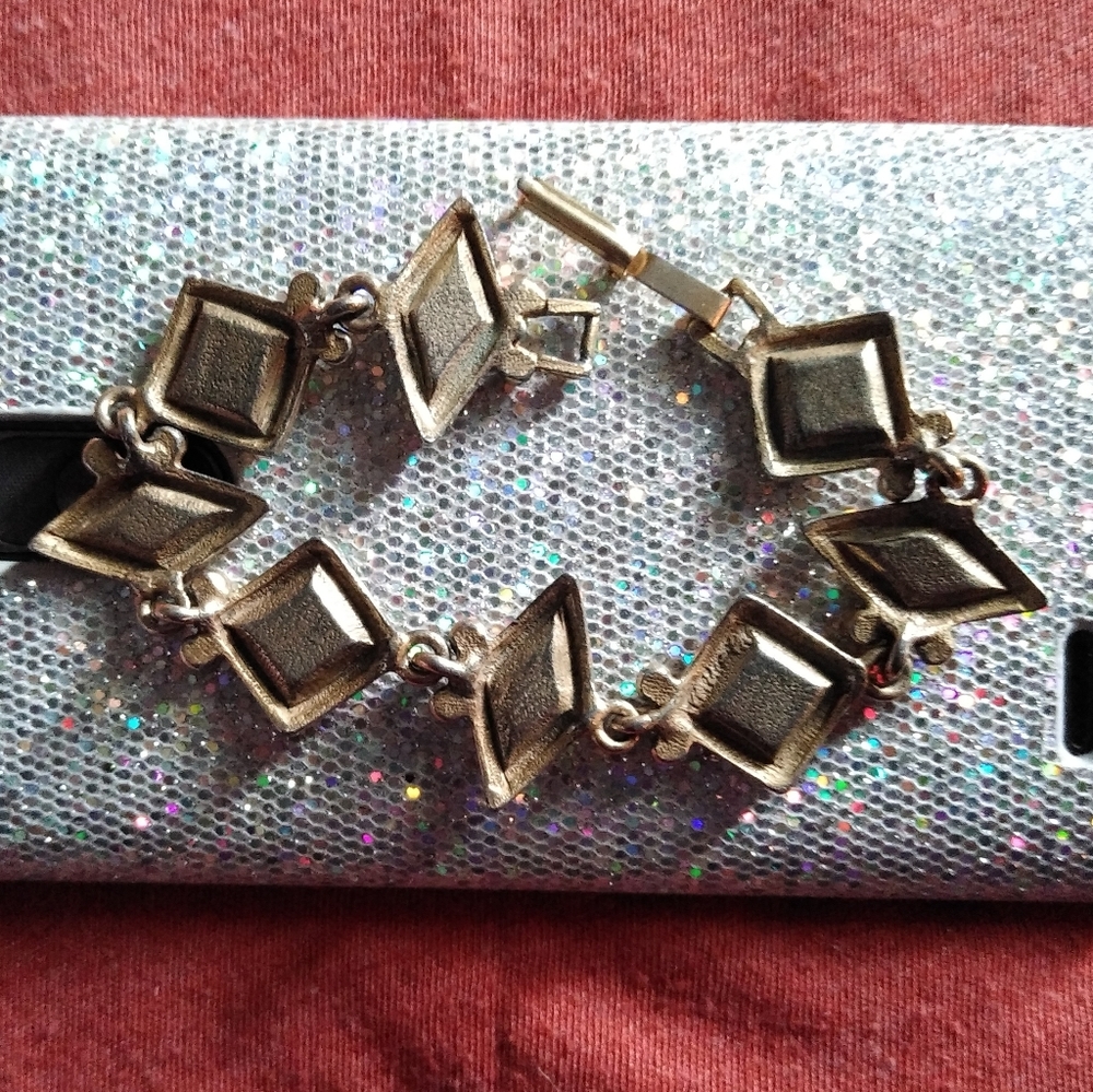 HP 04/12/21 Very Unique Stone Vintage Bracelet - Picture 6 of 7